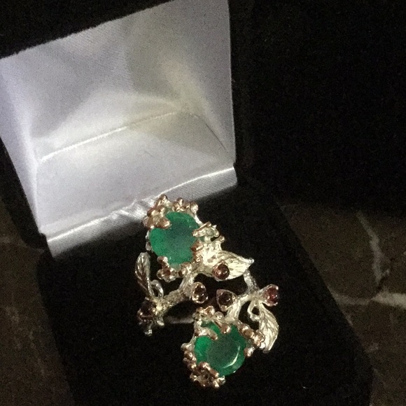 Extraordinary Genuine Adventurine & Garnet Ring - Picture 6 of 8